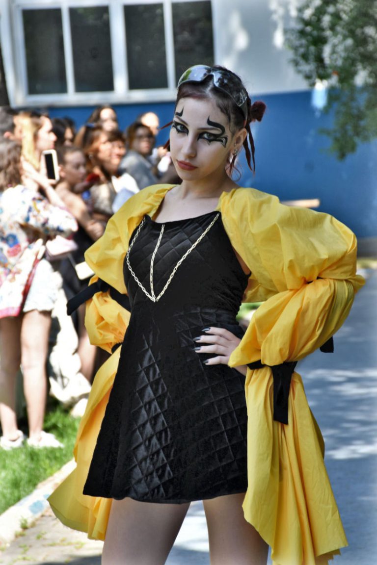 Ege Üniversitesi Moda Tasarım Yüksekokulu İlk mezun defile