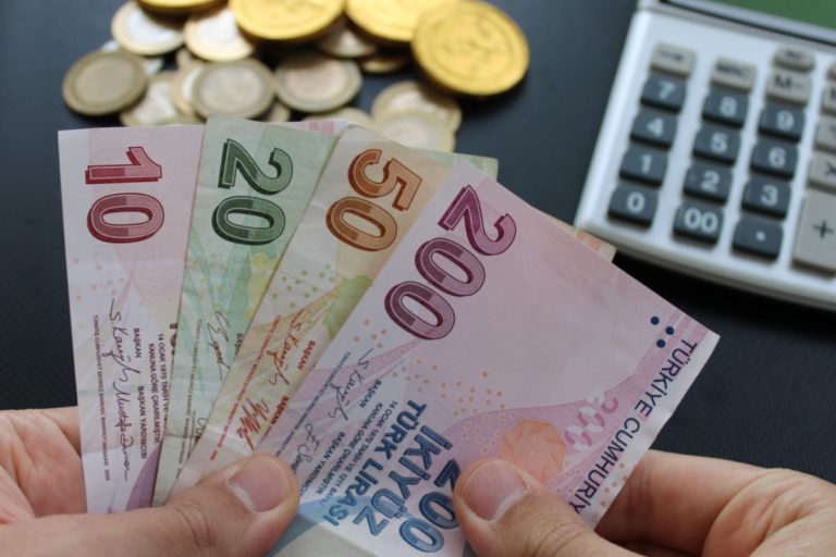 Türk Lirası kredi banka hesap tüketici