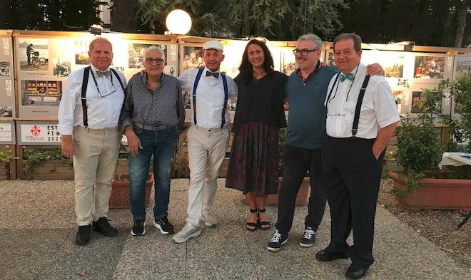 İzmirli fotoğrafçılardan Floransa’da ‘Zamana Direnenler’ sergisi