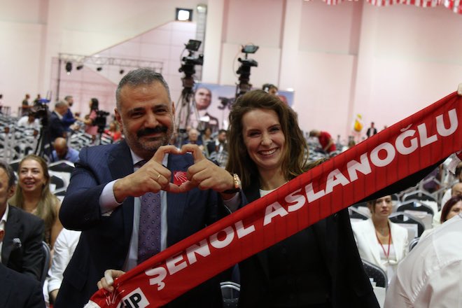 CHP İzmir’de Aslanoğlu güven tazeledi