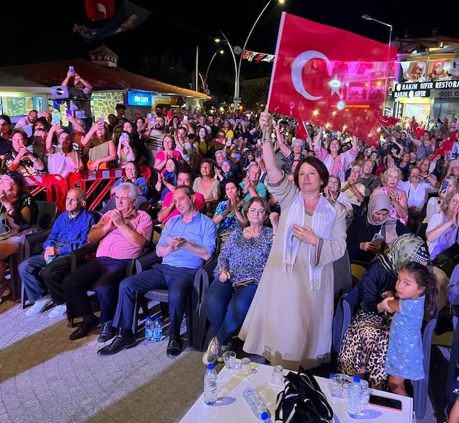 Karaburun’da ‘Kurtuluşu Şenlikleri’ düzenlendi