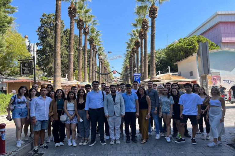 İzmir Kent Konseyi Gençlik Meclisi, İstanbul’u ağırladı