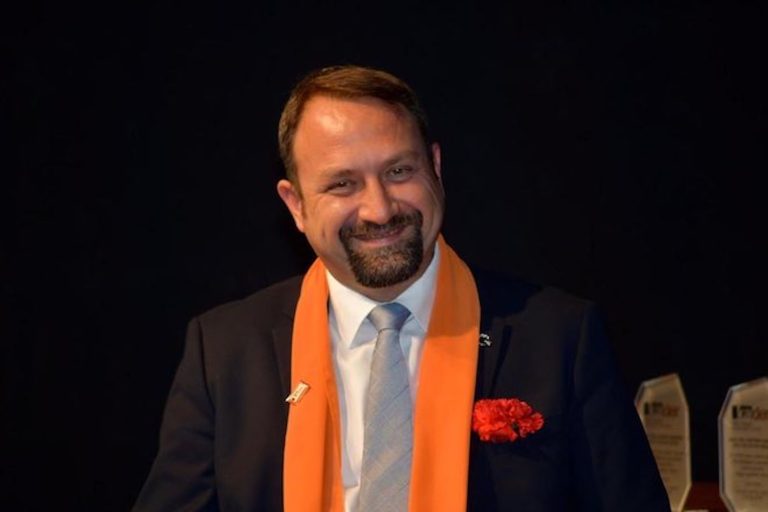 Başkan Gümrükçü duyurdu: Çiğli hakkı olan sınırlarına kavuşacak