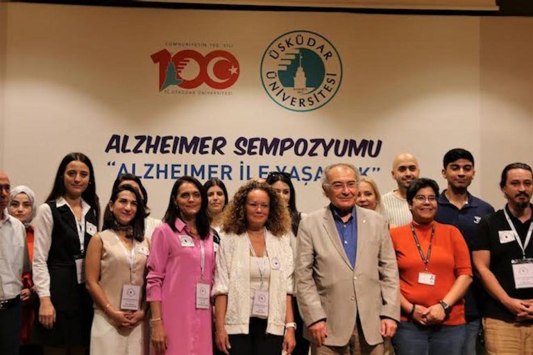 Üsküdar Üniversitesi’nin kapıları Alzheimer Sempozyumu için açıldı