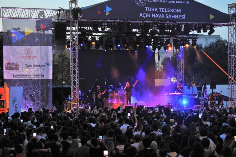 beyoğlu kültür yolu festivali
