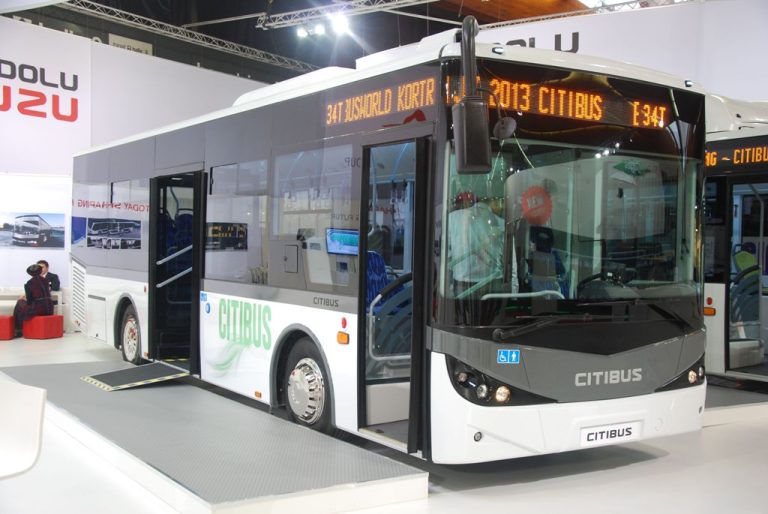 Anadolu Isuzu midibüsleri Makedonya’da