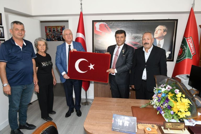 Başkan Selvitopu’dan gazi ve şehit yakınlarına ziyaret