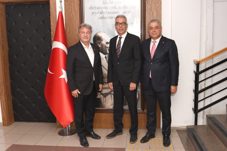 Bornova Belediyesi’nden yeşil gelecek programı