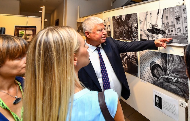 Savaşın etkilediği hayatlar “Chernivtsi: Zamanın Ötesinde” sergisinde