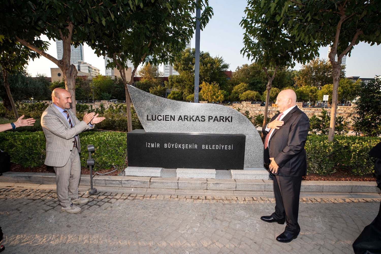 Lucien Arkas Park a ld Ticaret Gazetesi