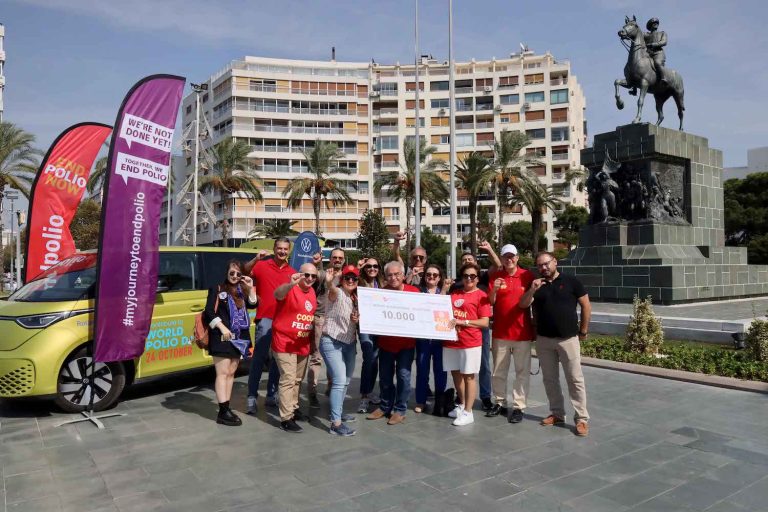 Rotary Kulübü çocuk felcine destek