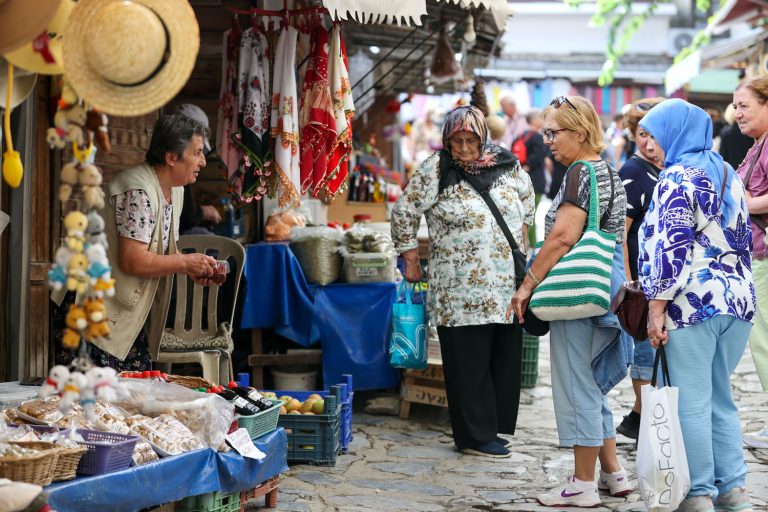 Buca Belediyesi’nden ücretsiz turistik gezi