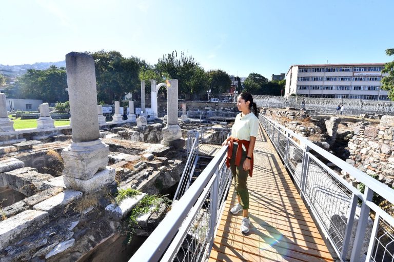 Turistler, Agora’daki tarihe yakından tanıklık edecek