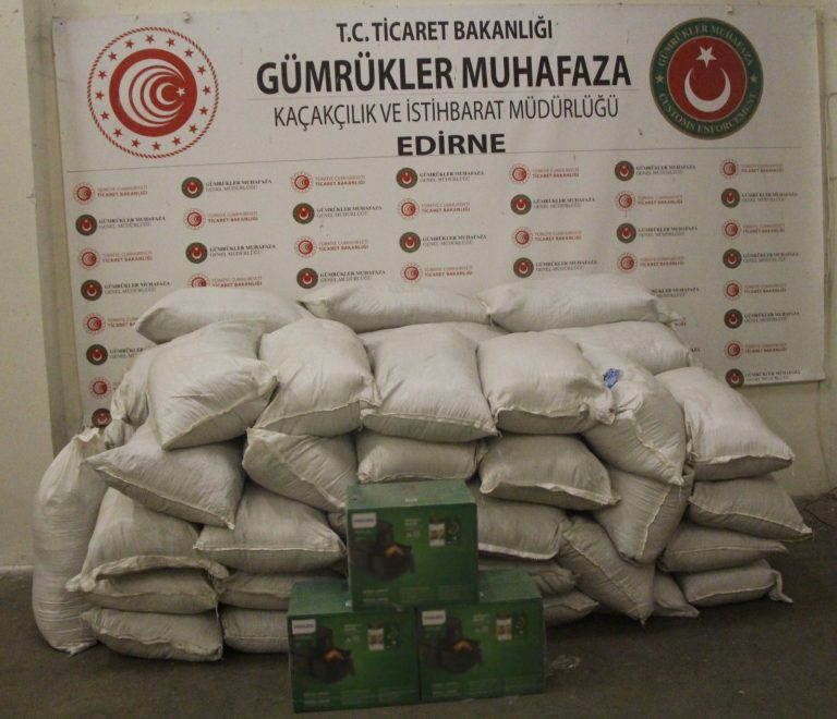 Kapıkule’de operasyon…  887 kilogram damiana çayı ele geçirildi