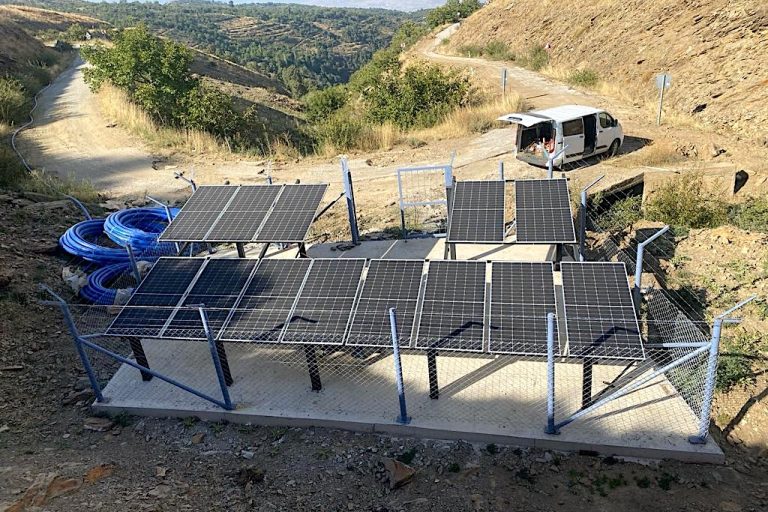 İZSU, güneş enerjisi ile çalışan içme suyu kuyularını hizmete aldı