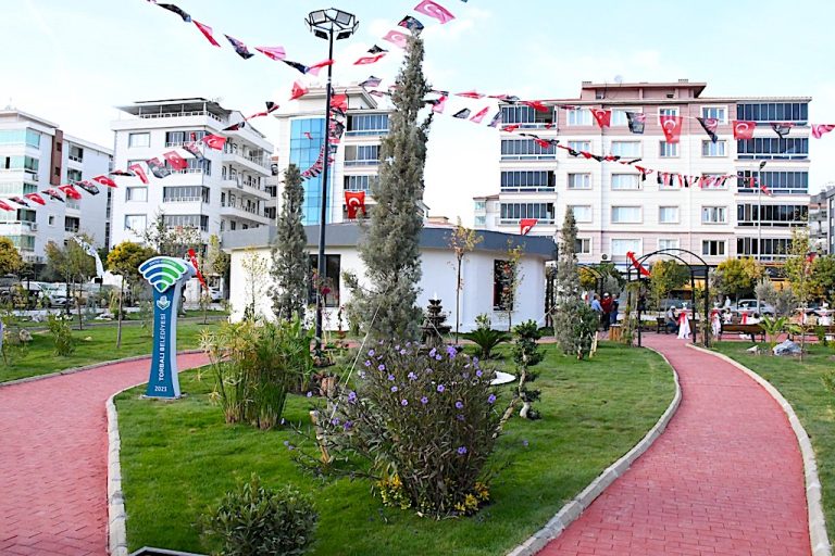 100. Yıl Zübeyde Hanım Botanik Parkı açıldı