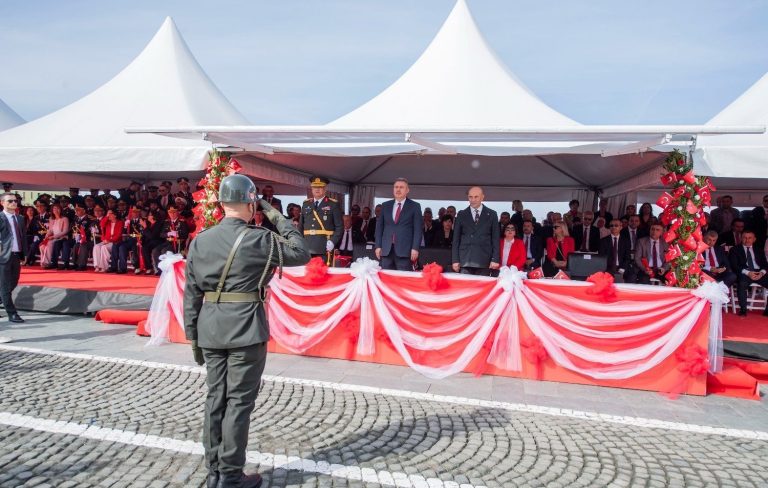 izmir 29 ekim resmi geçit töreni