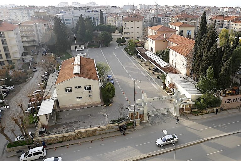 “Eski jandarma alanı acil boşaltılsın”