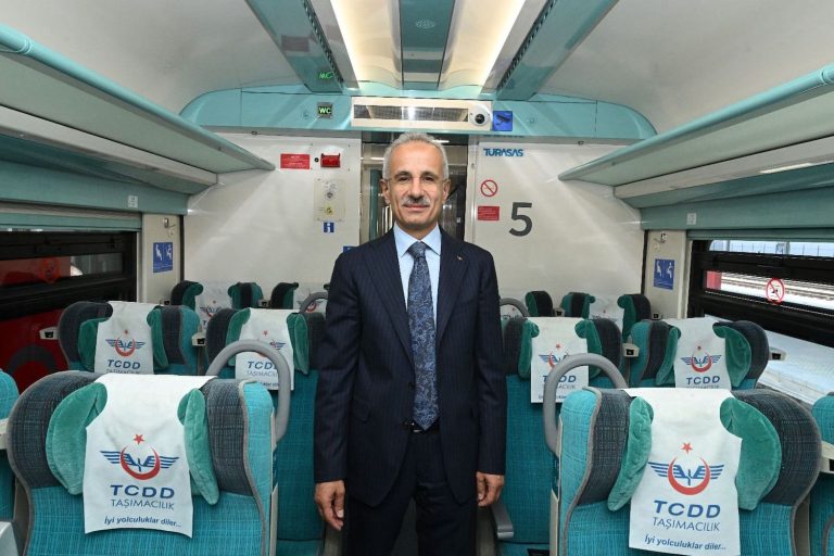 bakan uraloğlu