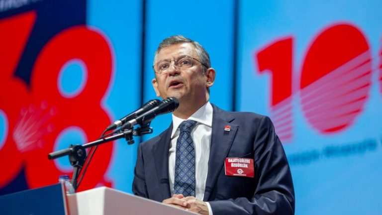 CHP’nin 8. Genel Başkanı Özgür Özel oldu!