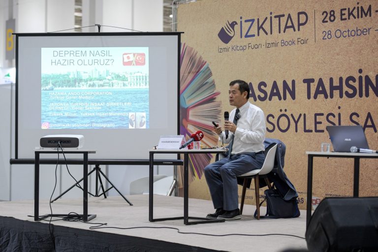 İzmir Kitap Fuarı’nda deprem konuşuldu