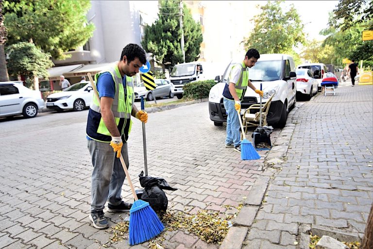 Bornova temizlikte yenilikçi adımlarla ilerliyor