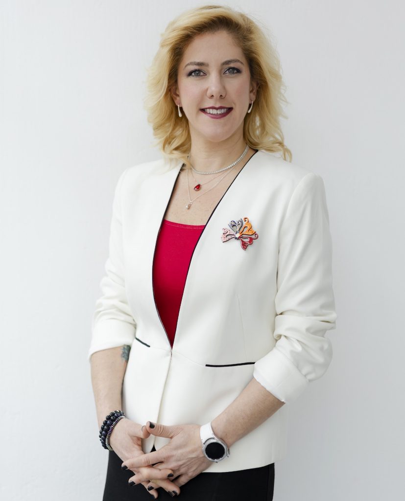 ebru akdağ