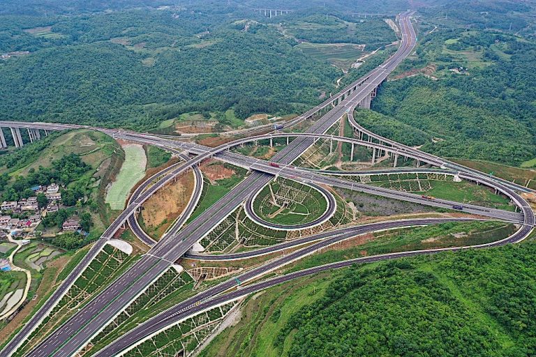 Çin, otoyol ağı ile dünya birinciliğini koruyor