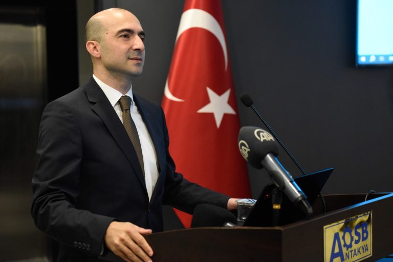 Depremden etkilenen işletmelere 450 milyon dolarlık destek
