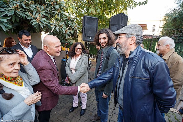 Şair Refik Durbaş’ın adı İzmir’de yaşayacak