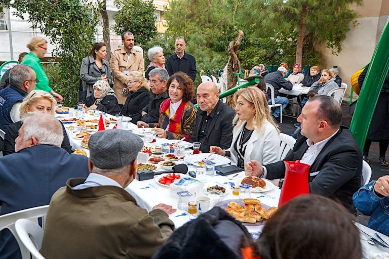 Soyer, Altıntaş sakinlerinin konuğu oldu