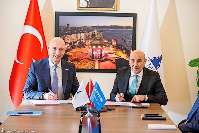 İzmir Büyükşehir Belediyesi UNICEF ile protokol imzaladı