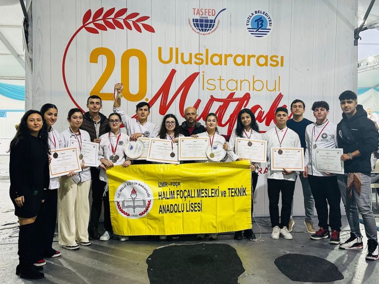 “Meslek liseli genç yeteneklerimiz İzmir’e gurur yaşattı”