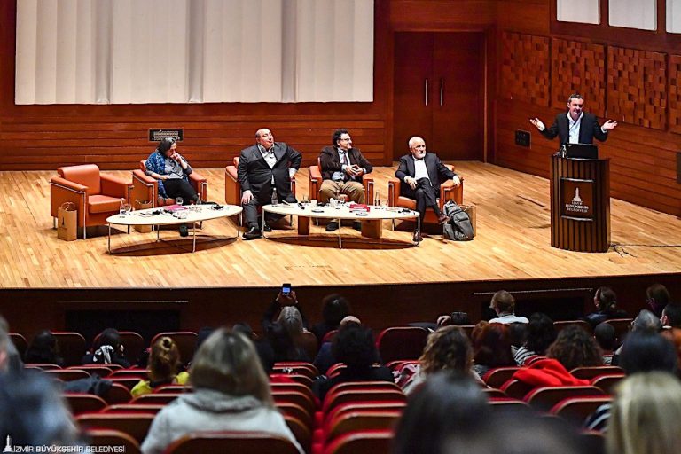 Akademisyenler “Yüzyılın Ekonomisi”ni anlattı