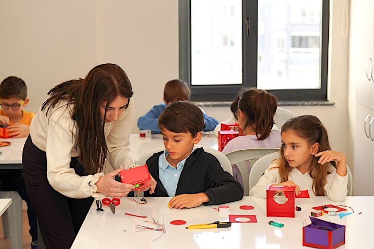 Gaziemir’in çocukları geleceği kodluyor