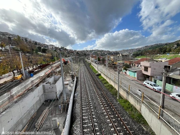 Yeni İZBAN durağının adı Gürçeşme oldu