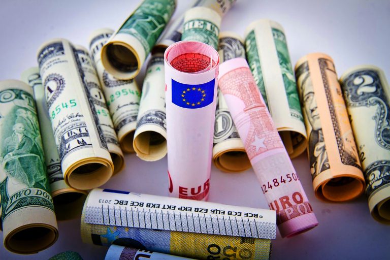 Dolar, euro kuru ne kadar?