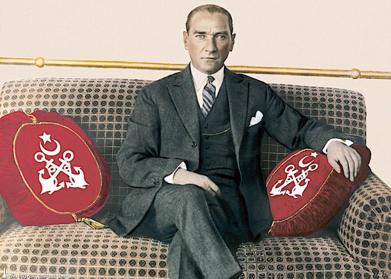 Atatürk ve Cumhuriyet Gemileri Sergisi İzmir’de