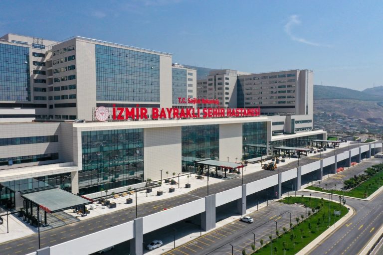 İzmir Şehir Hastanesi’nde EKT uygulanmaya başlandı
