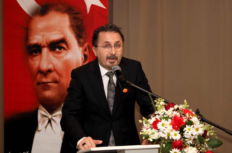 İZSİAD Başkanı Cengiz: Rusya ambargosu Türk şirketlerini vuruyor