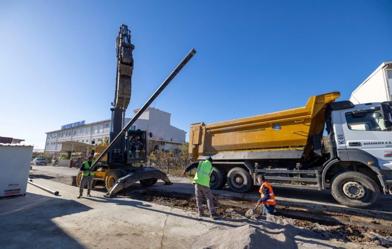 Seferihisar’da 340 kilometre içme suyu hattı yenileniyor