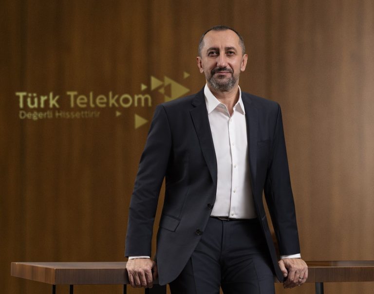 Türk Telekom yerli firmalarla mobil teknoloji fuarına çıkarma yapıyor