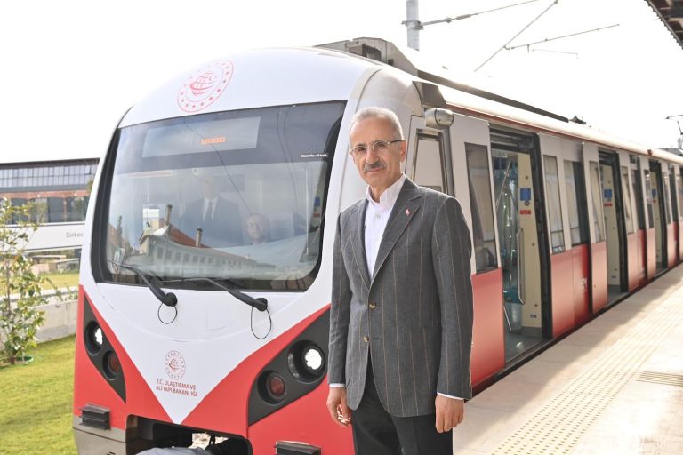 ‘Bakırköy-Kirazlı Metro Hattı’ açılış için gün sayıyor