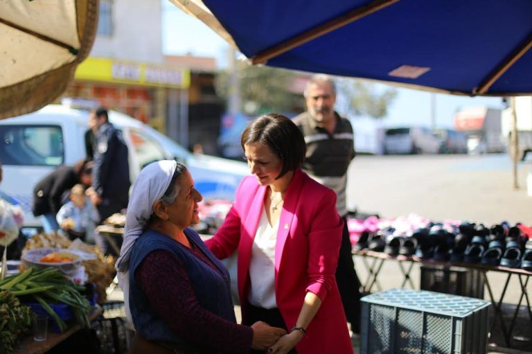 “Sosyal belediyecilikle vatandaşın sorunlarını çözeceğiz”