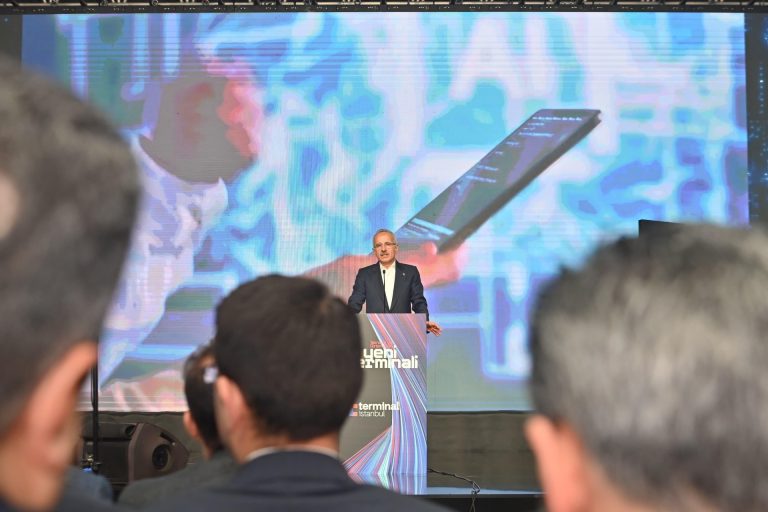 “İstanbul, girişimcilik, bilişim ve yüksek teknoloji merkezi olacak”
