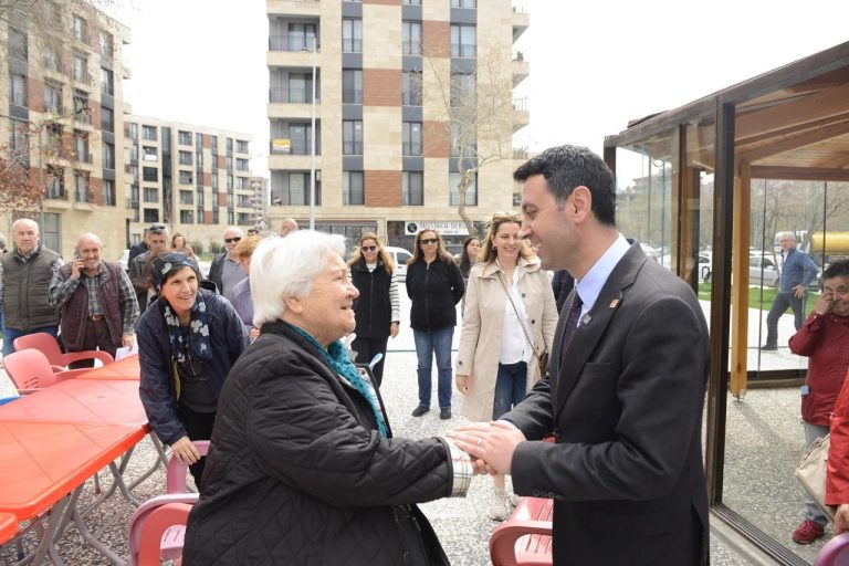 Önal’dan Bayraklı’ya kent lokantası müjdesi