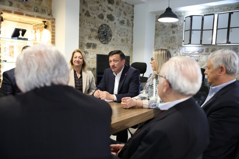 “Kemeraltı İzmir’in kültürel yaşamının kalbinde yer alacak”