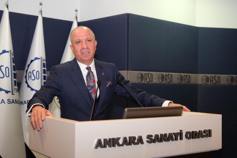 “Enflasyon hedefinin tutması giderek zorlaşıyor”