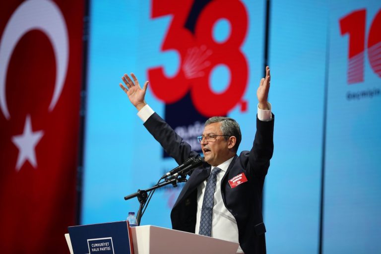 “Bu seçim, Türkiye’de yeni bir siyasetin kurulmasına karar verdi”