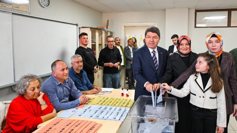Adalet Bakanı Tunç: Seçimin güvenliğiyle ilgili hiçbir endişe yok